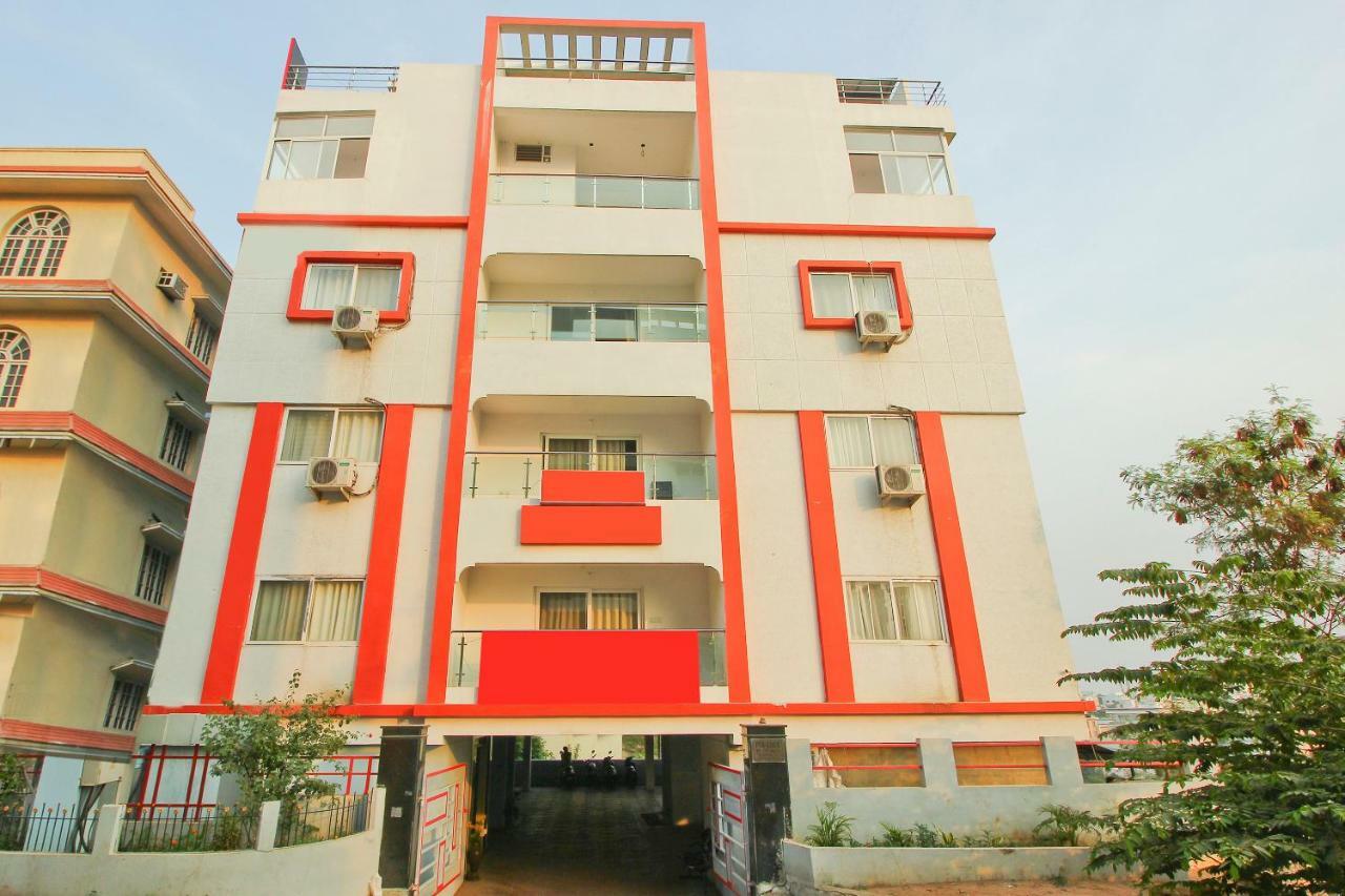 Oyo Flagship 463 Banjara Hills Hotell Hyderabad Exteriör bild