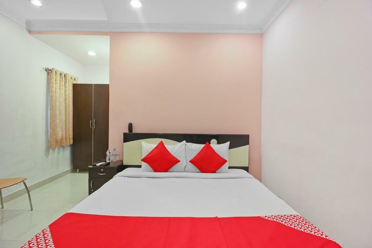 Oyo Flagship 463 Banjara Hills Hotell Hyderabad Exteriör bild