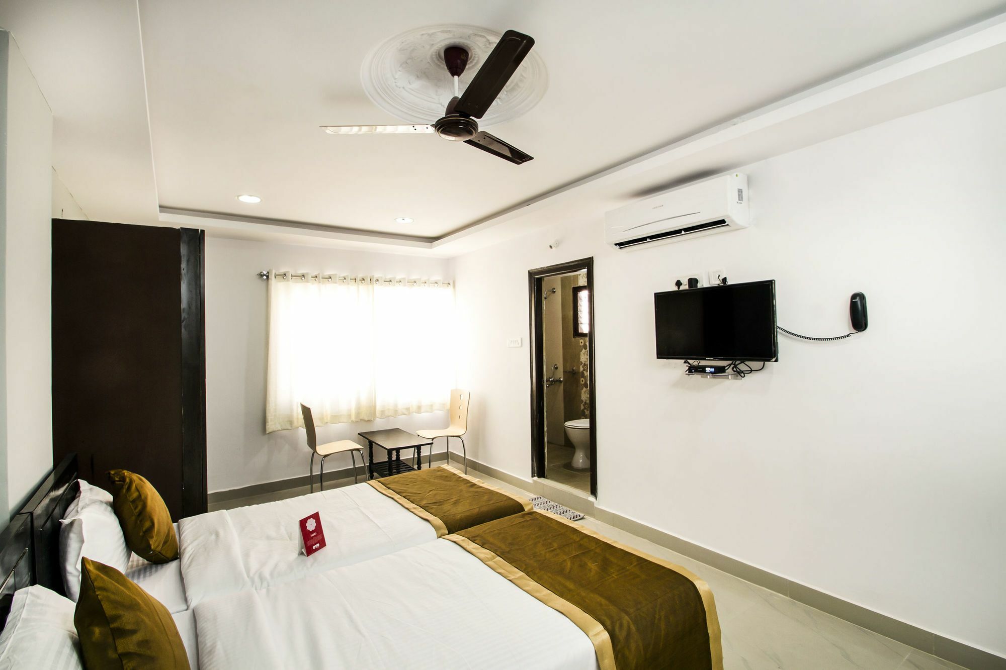 Oyo Flagship 463 Banjara Hills Hotell Hyderabad Exteriör bild