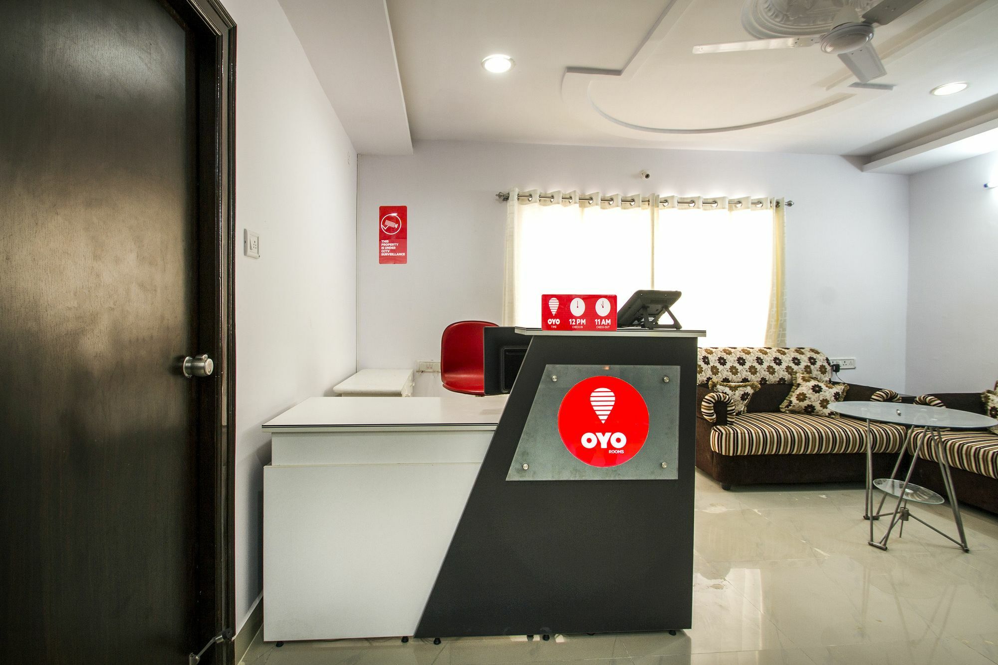 Oyo Flagship 463 Banjara Hills Hotell Hyderabad Exteriör bild